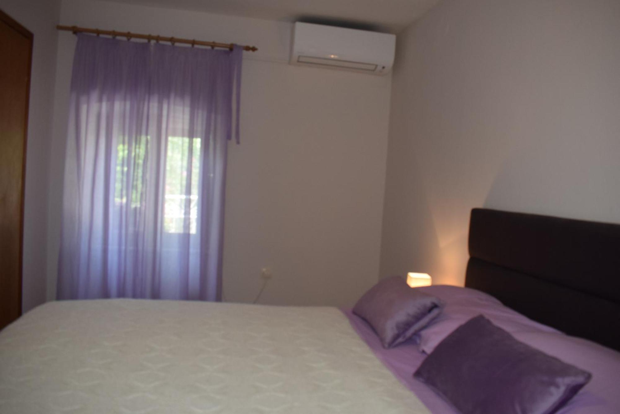 Apartments Sabina I Grapes Малинська Екстер'єр фото