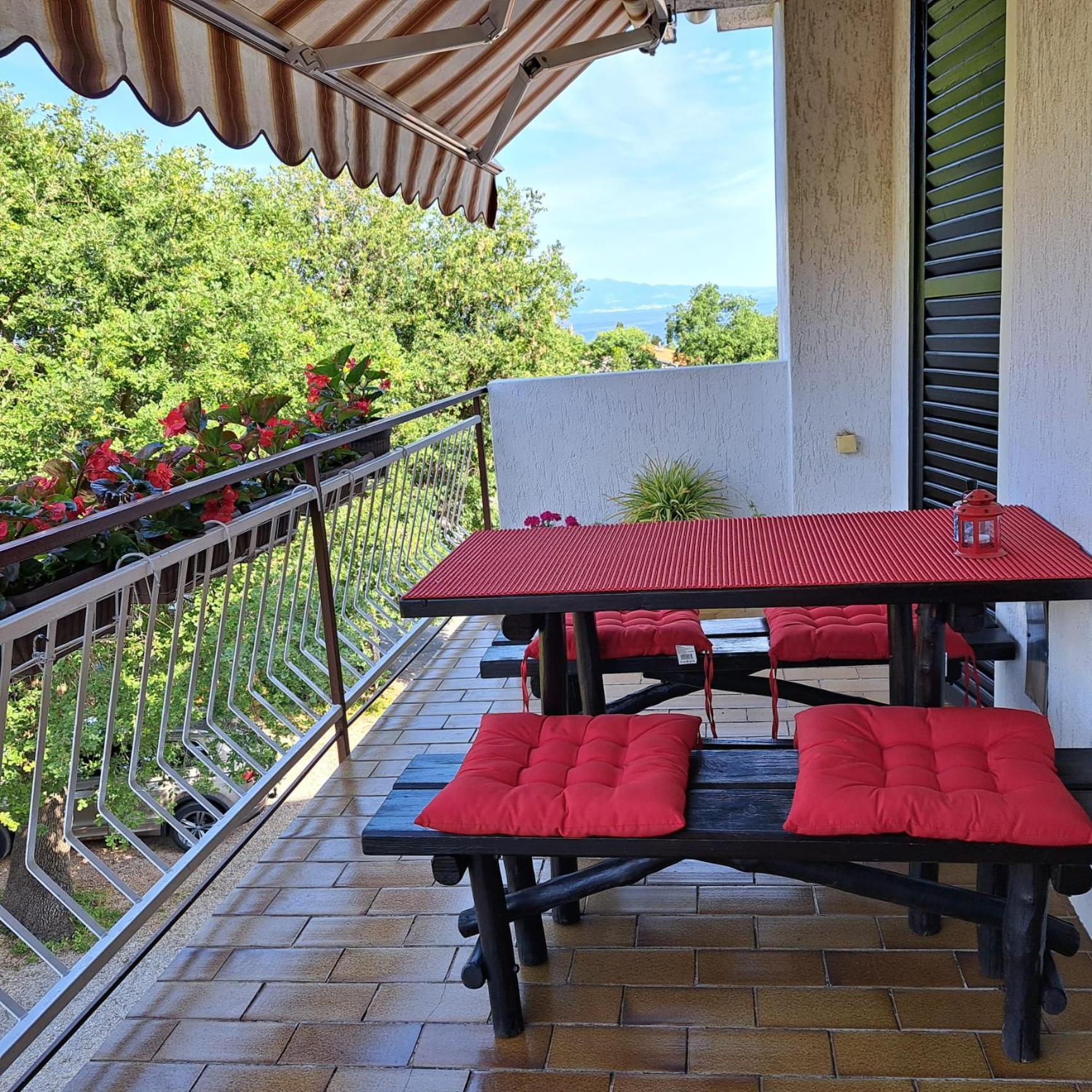Apartments Sabina I Grapes Малинська Екстер'єр фото